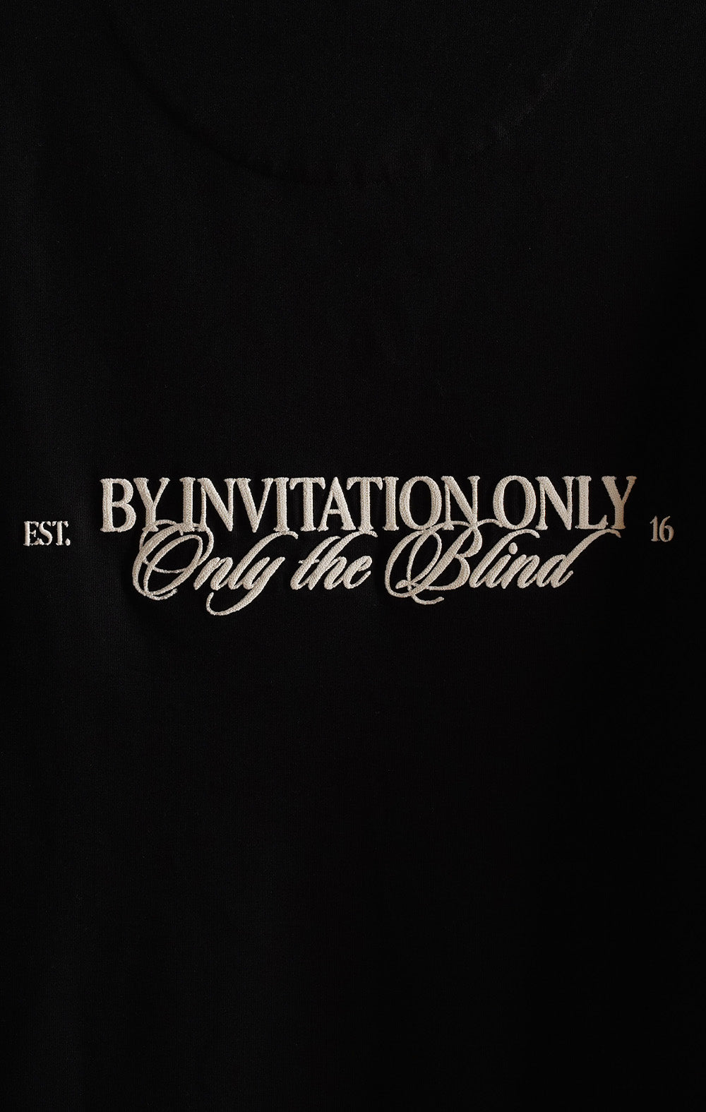 Durch Einladungs-T-Shirt
