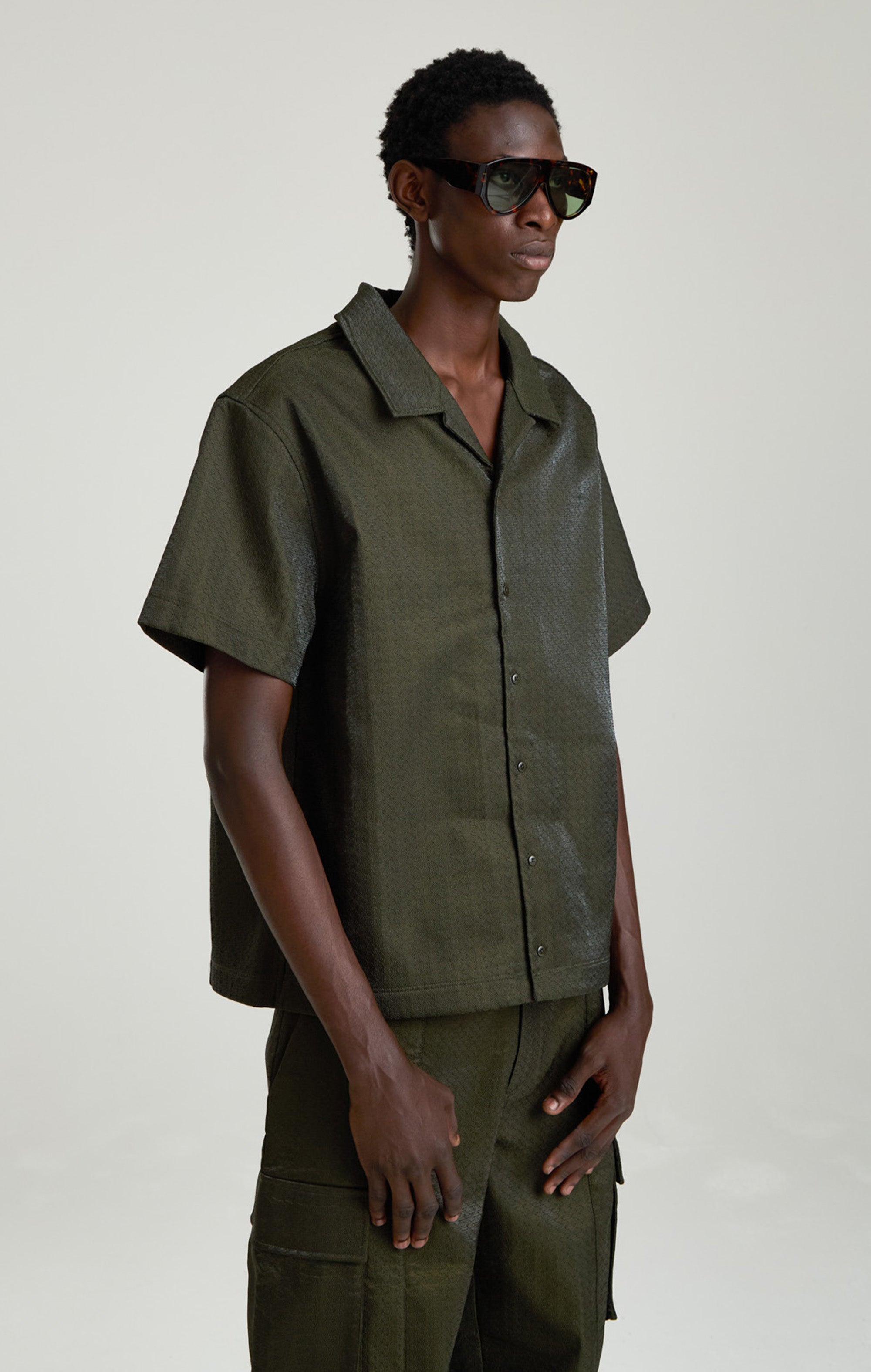 IRIDESCENT GREEN EMBROIDERED SHIRT