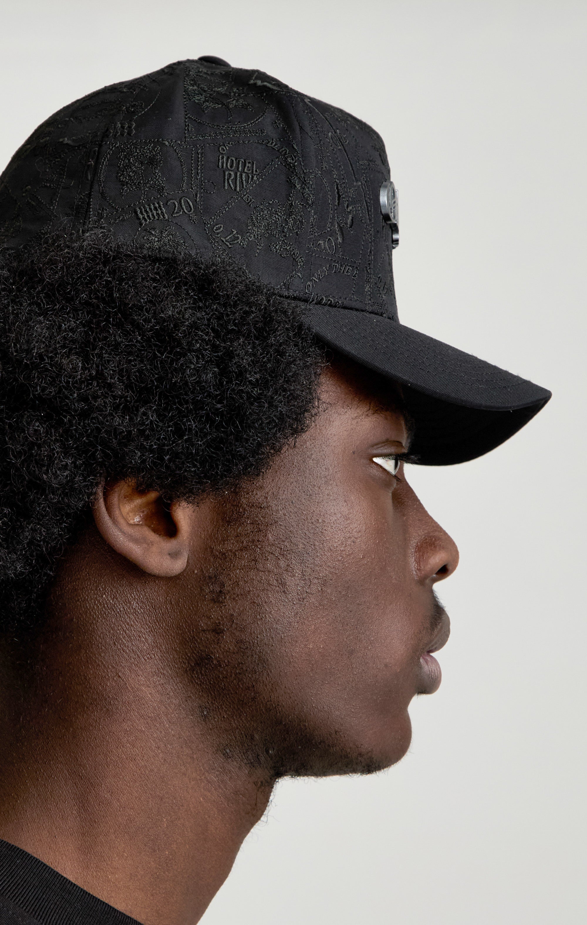PASSPORT OF SHADOWS CAP