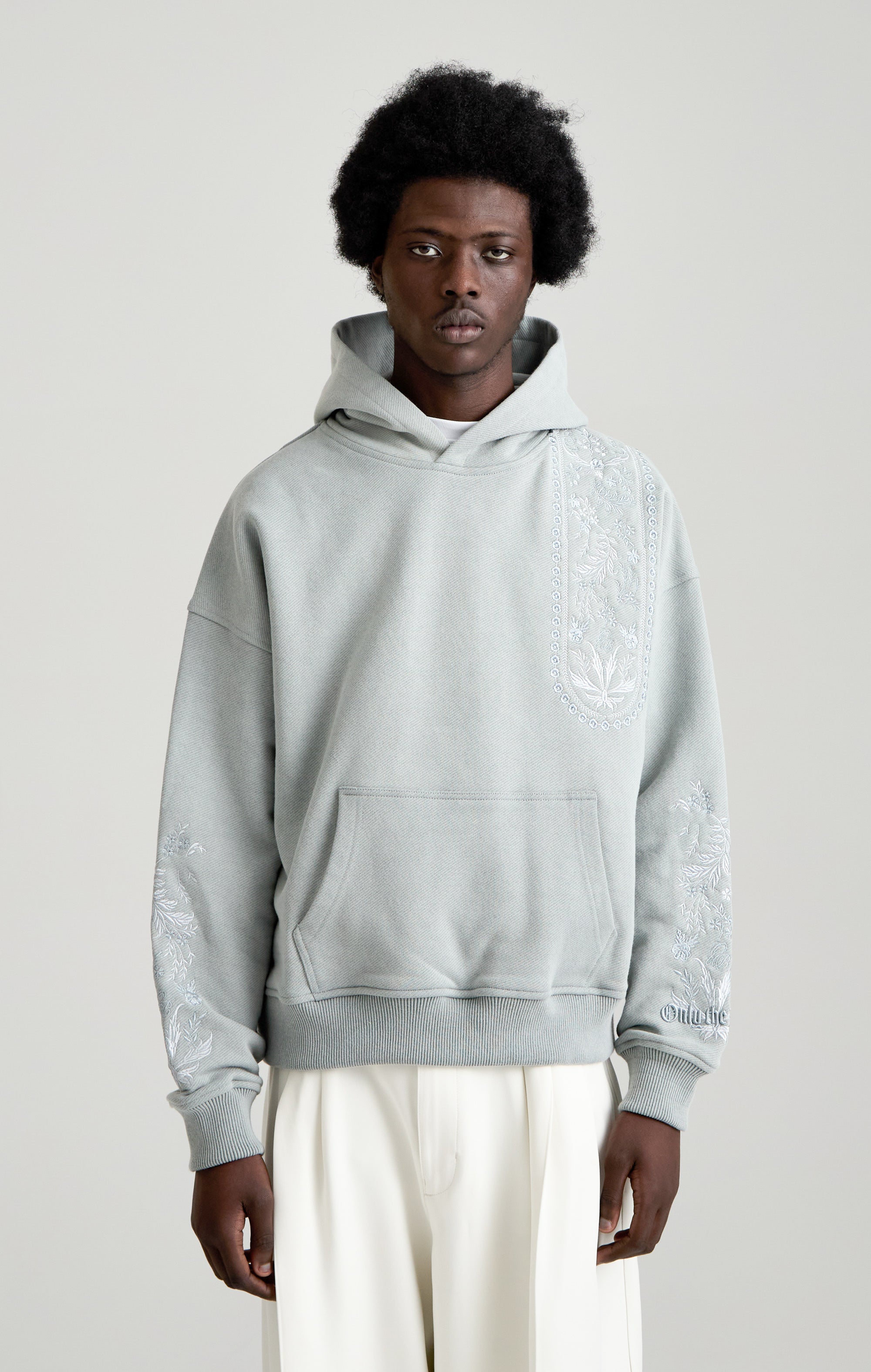 TAPESTRY IN GREY HOOD