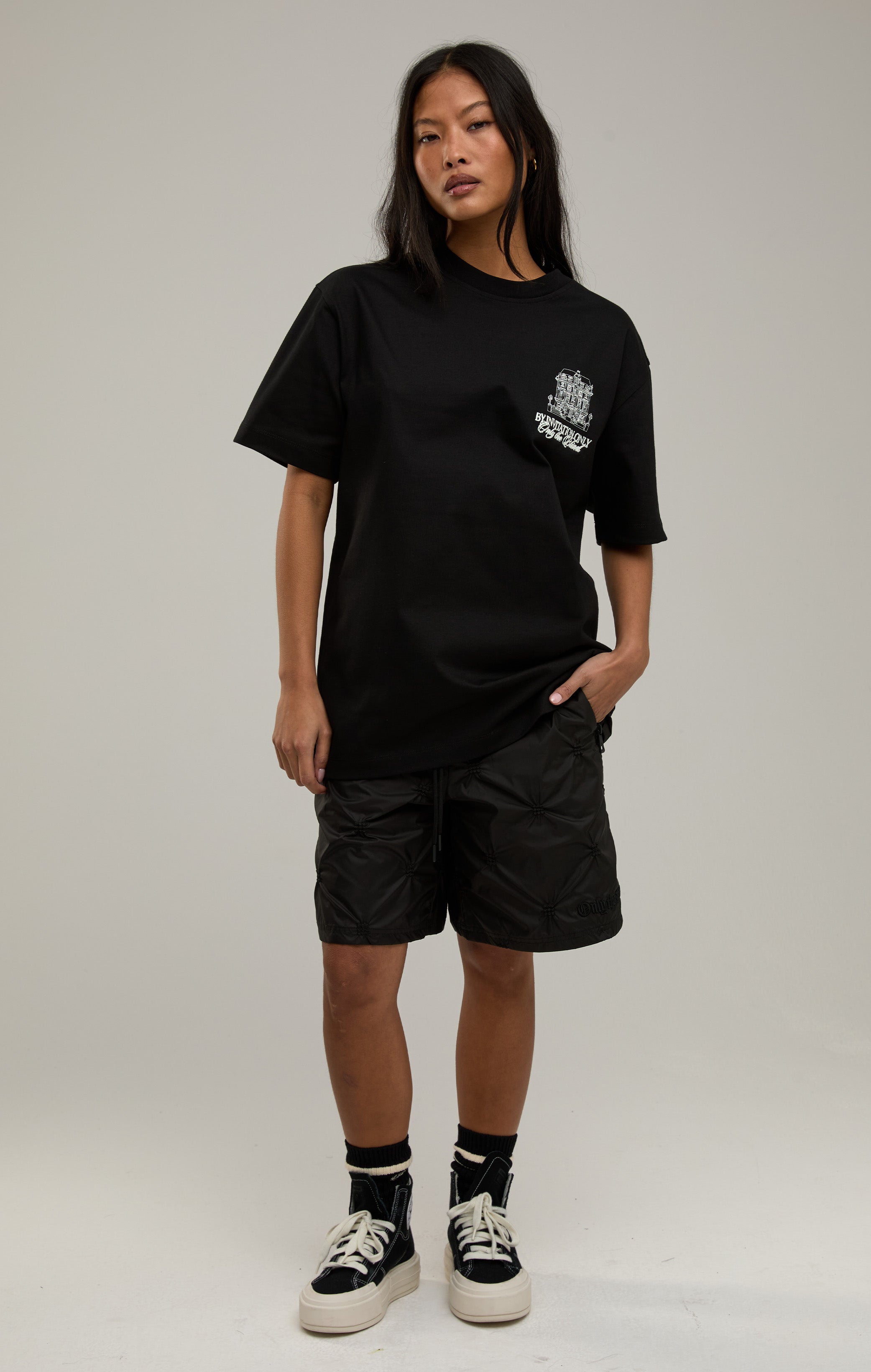 Durch Einladungs-T-Shirt
