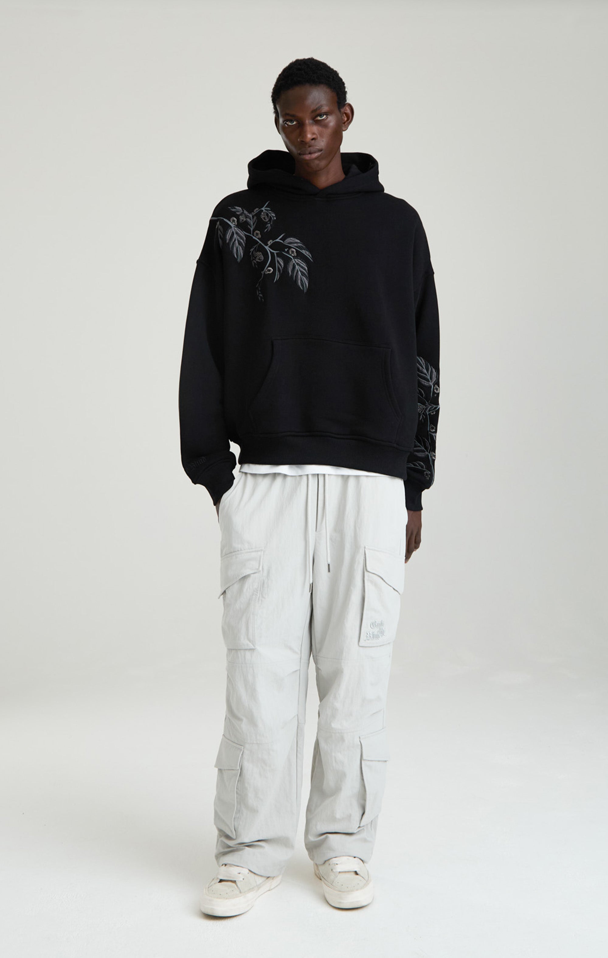 BLACK ACORN HOODIE