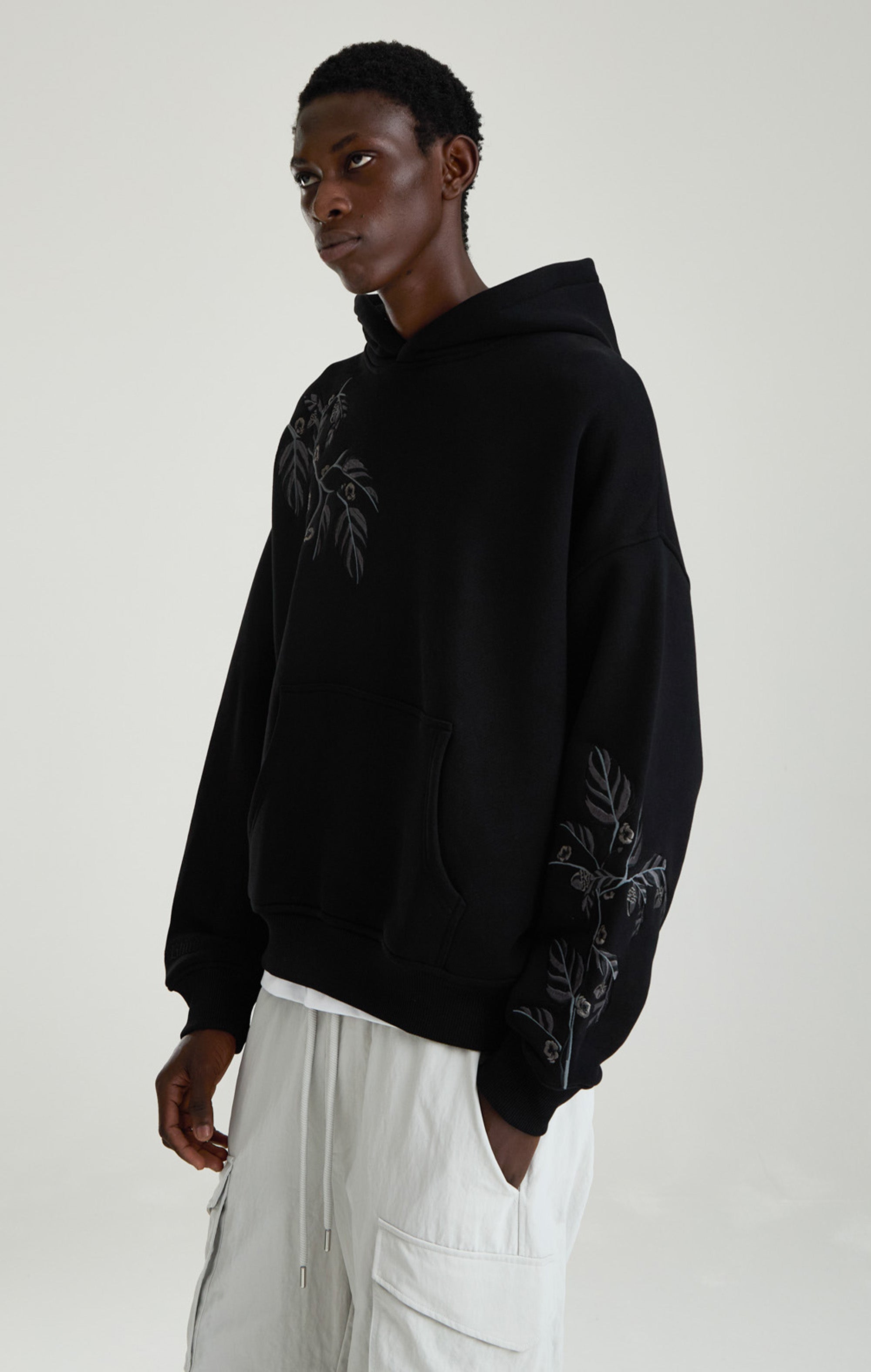 BLACK ACORN HOODIE