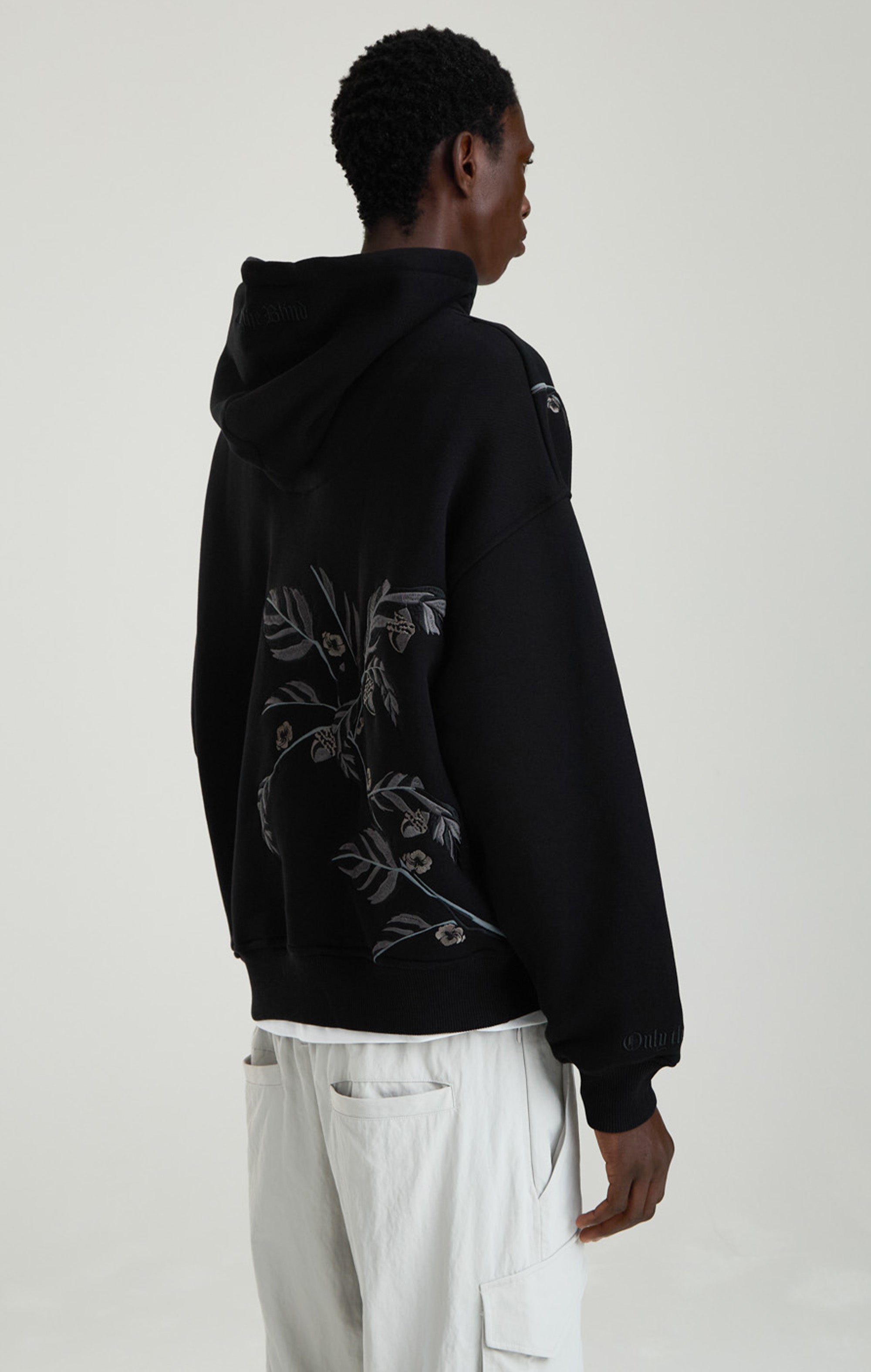 BLACK ACORN HOODIE