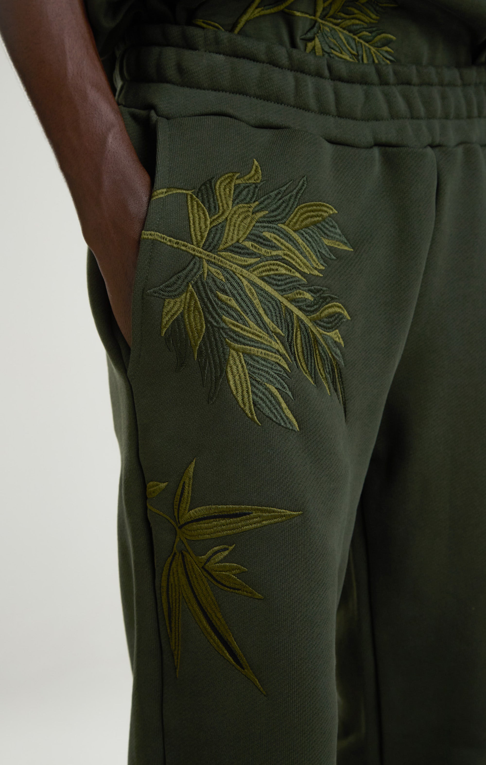 VERDANT FOREST SWEATPANTS