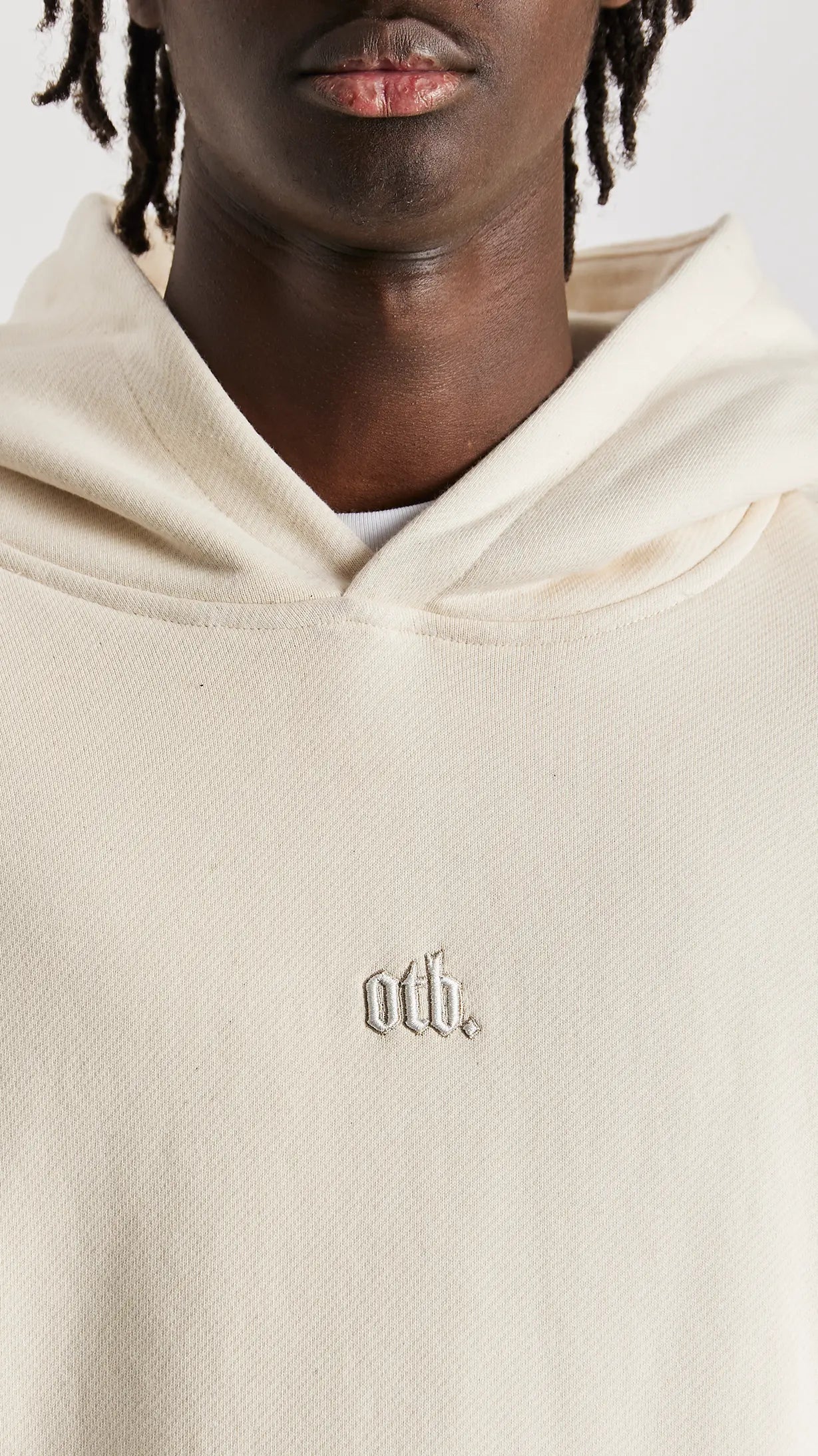 SAND STATEMENT HOODIE