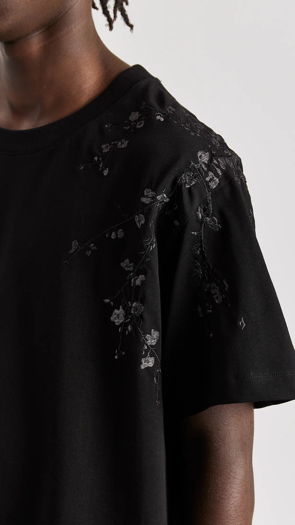 BLACK BLOSSOM T-SHIRT