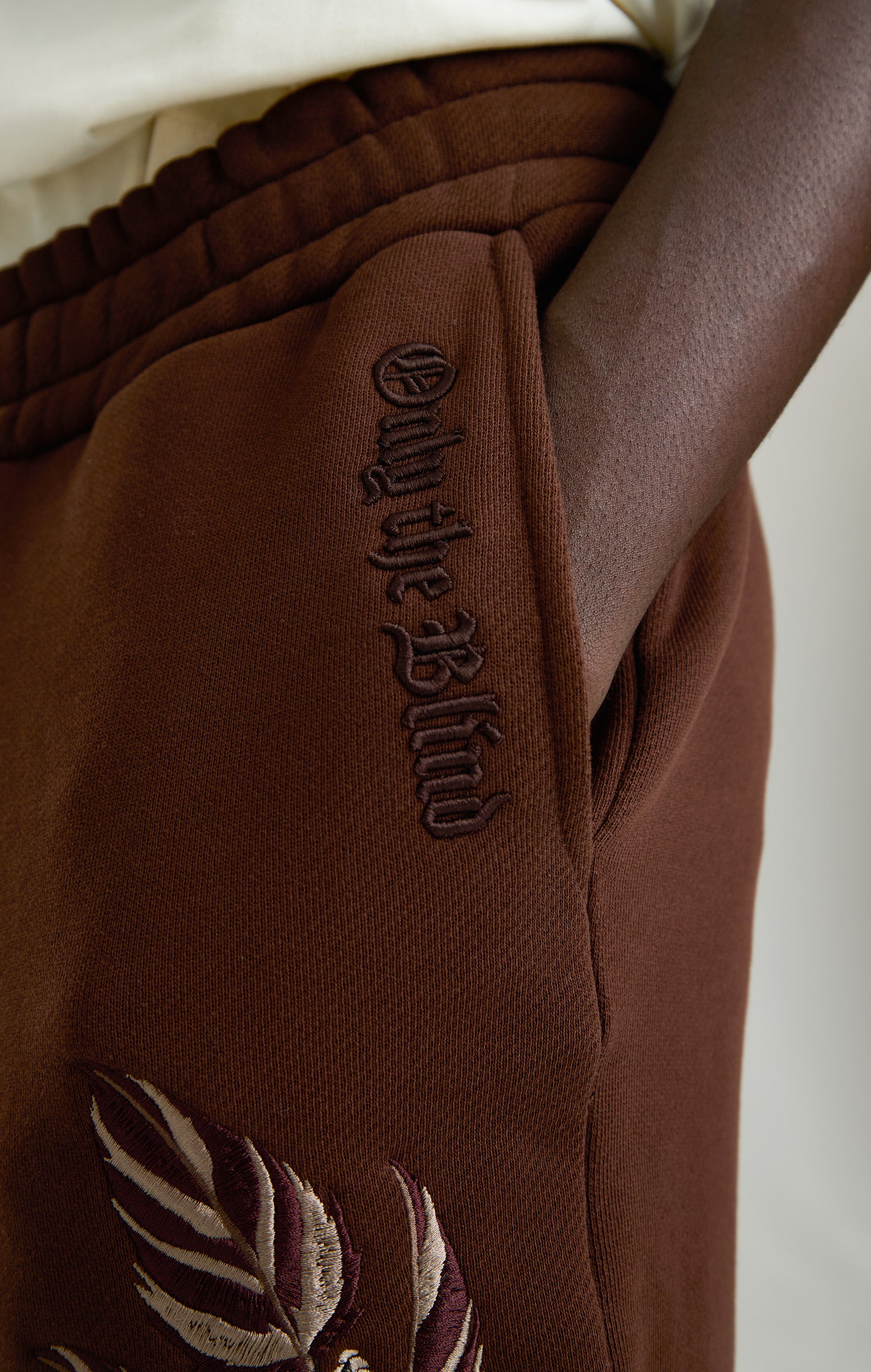 ACORN FOREST SHORTS