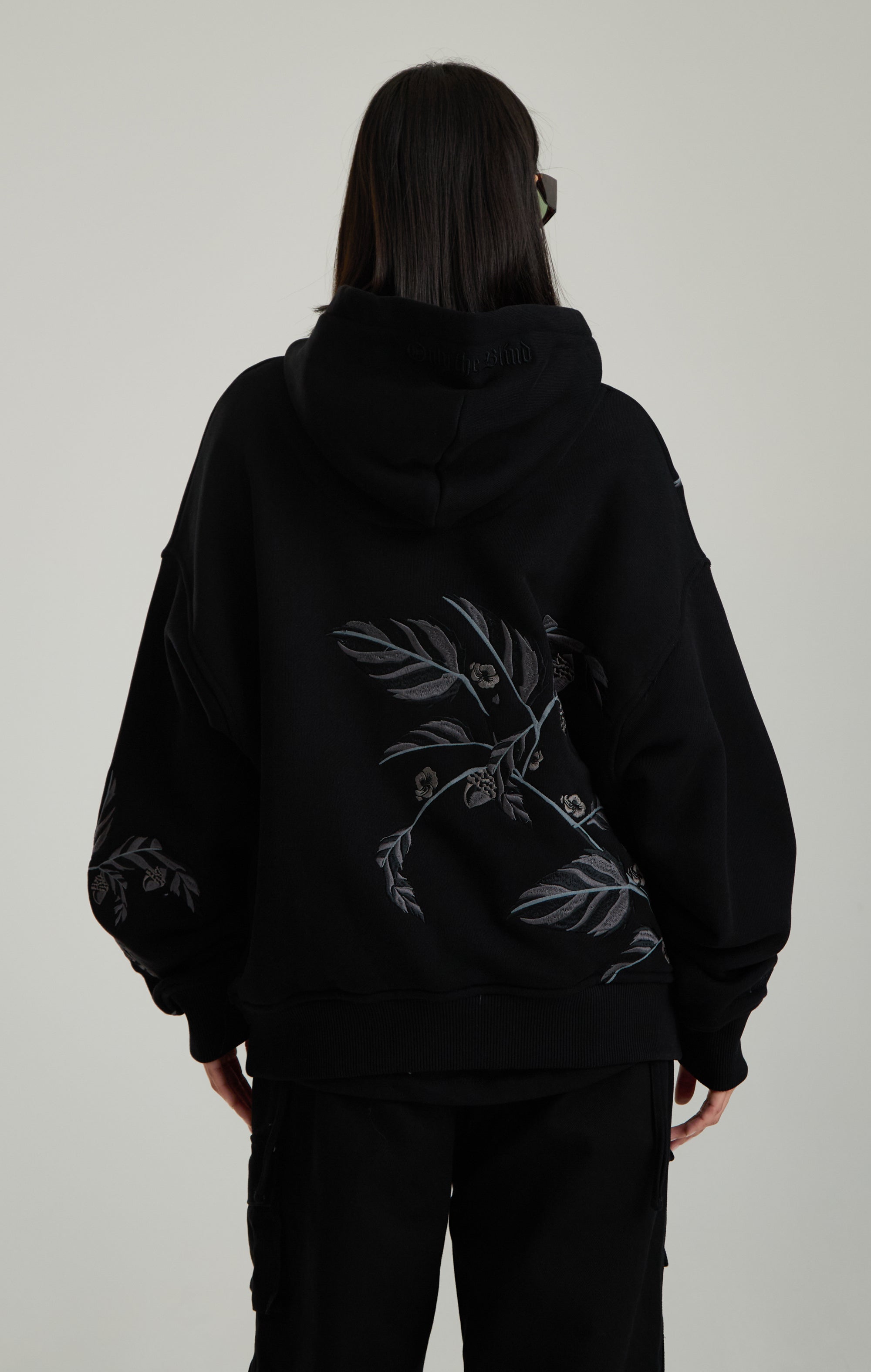 Schwarzer Eichel Hoodie