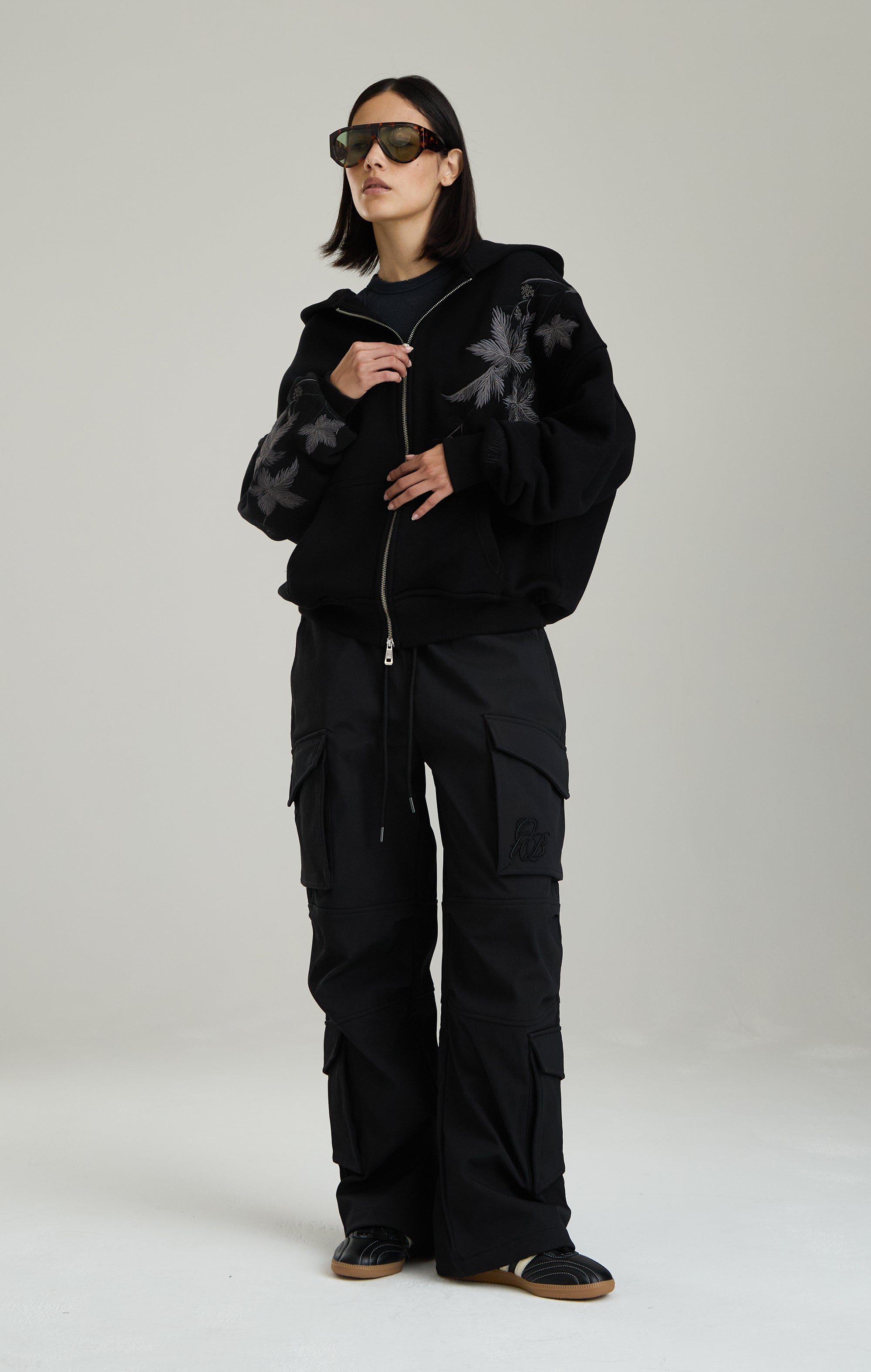 MIDNIGHT HAWTHORN ZIPPED HOODIE