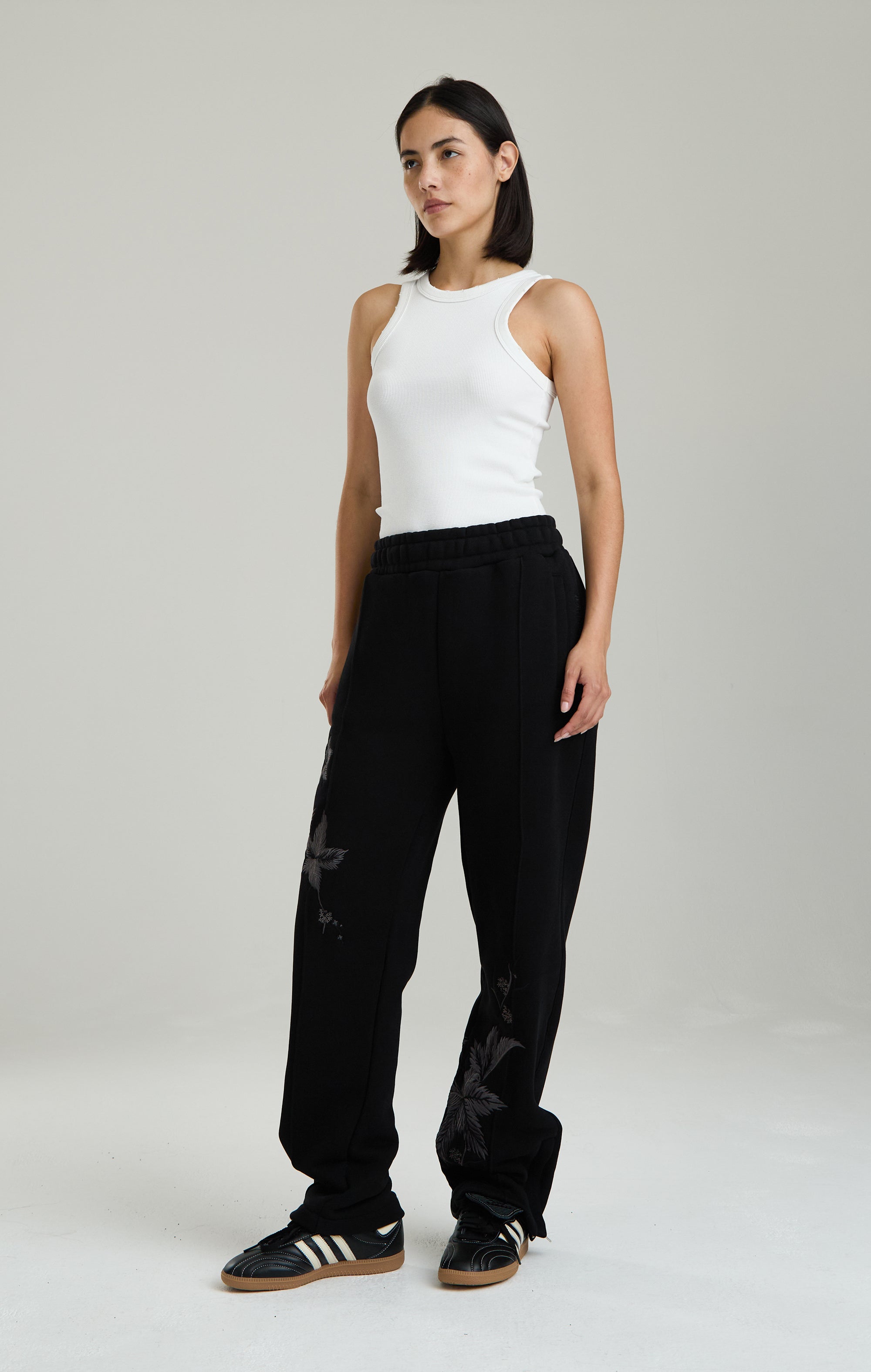 MIDNIGHT HAWTHORN SWEATPANTS