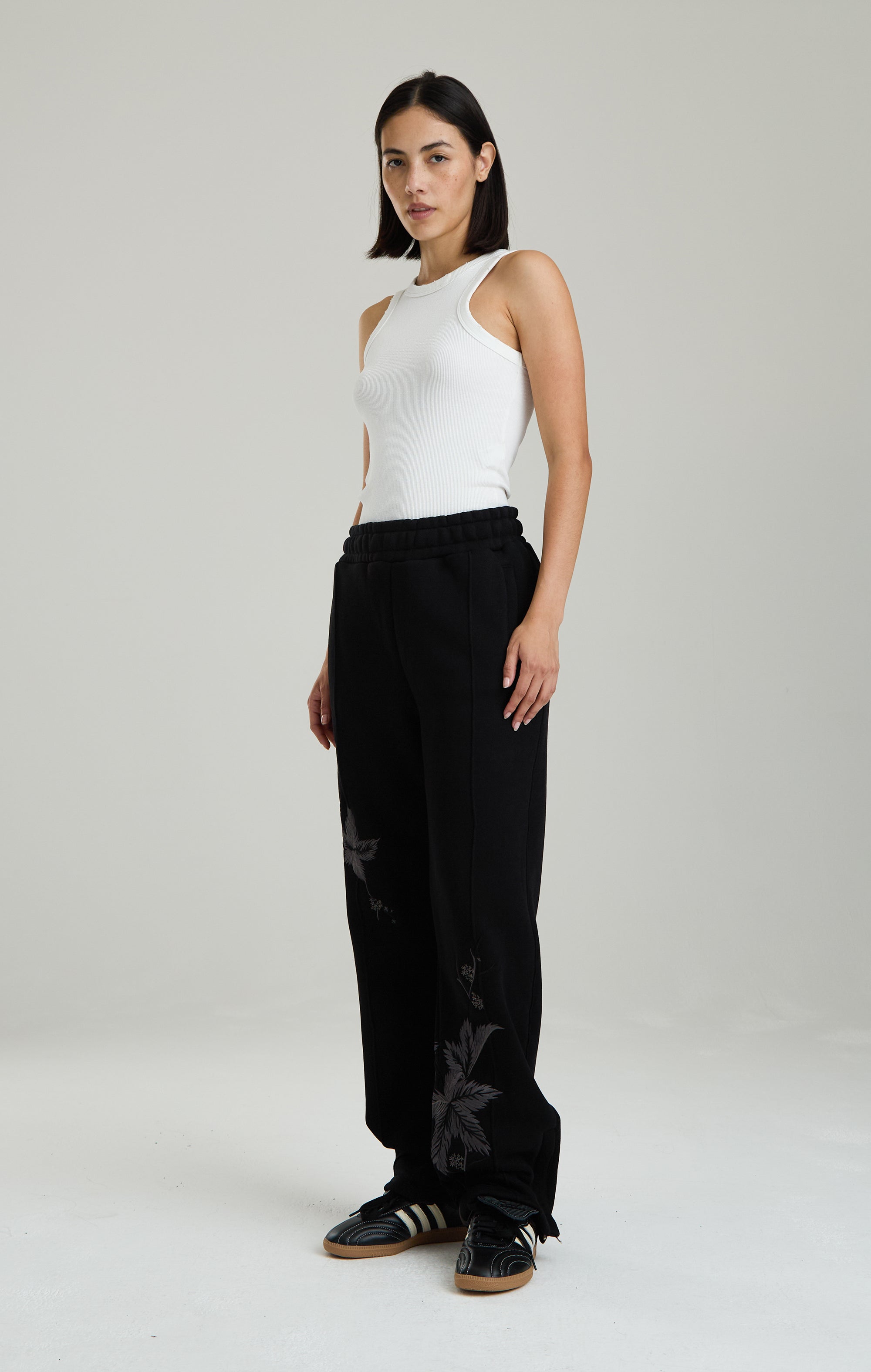 MIDNIGHT HAWTHORN SWEATPANTS