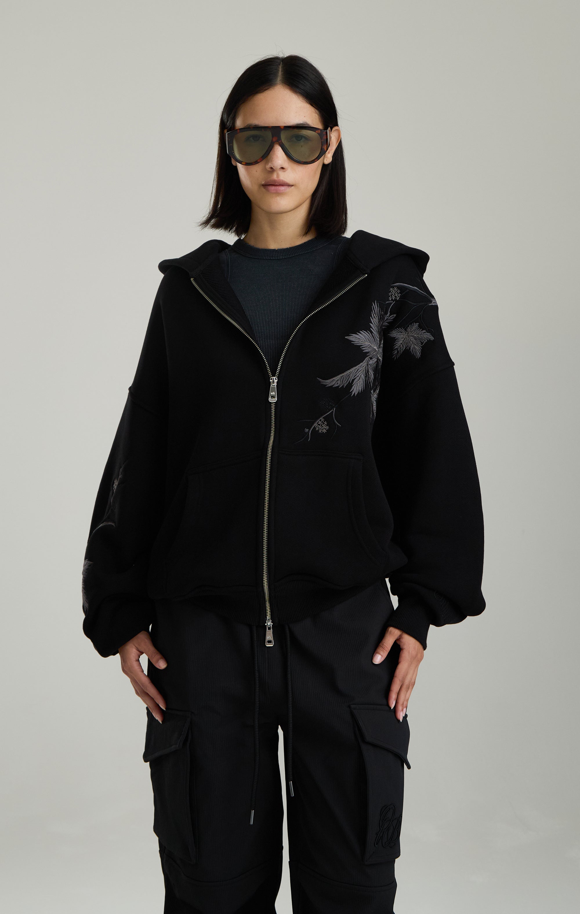 MIDNIGHT HAWTHORN ZIPPED HOODIE