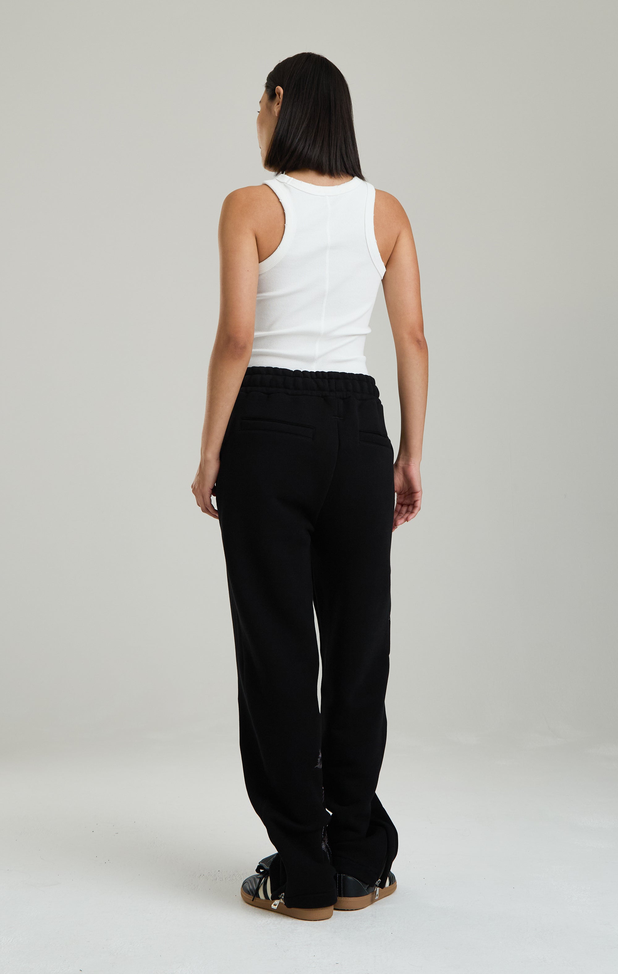 MIDNIGHT HAWTHORN SWEATPANTS