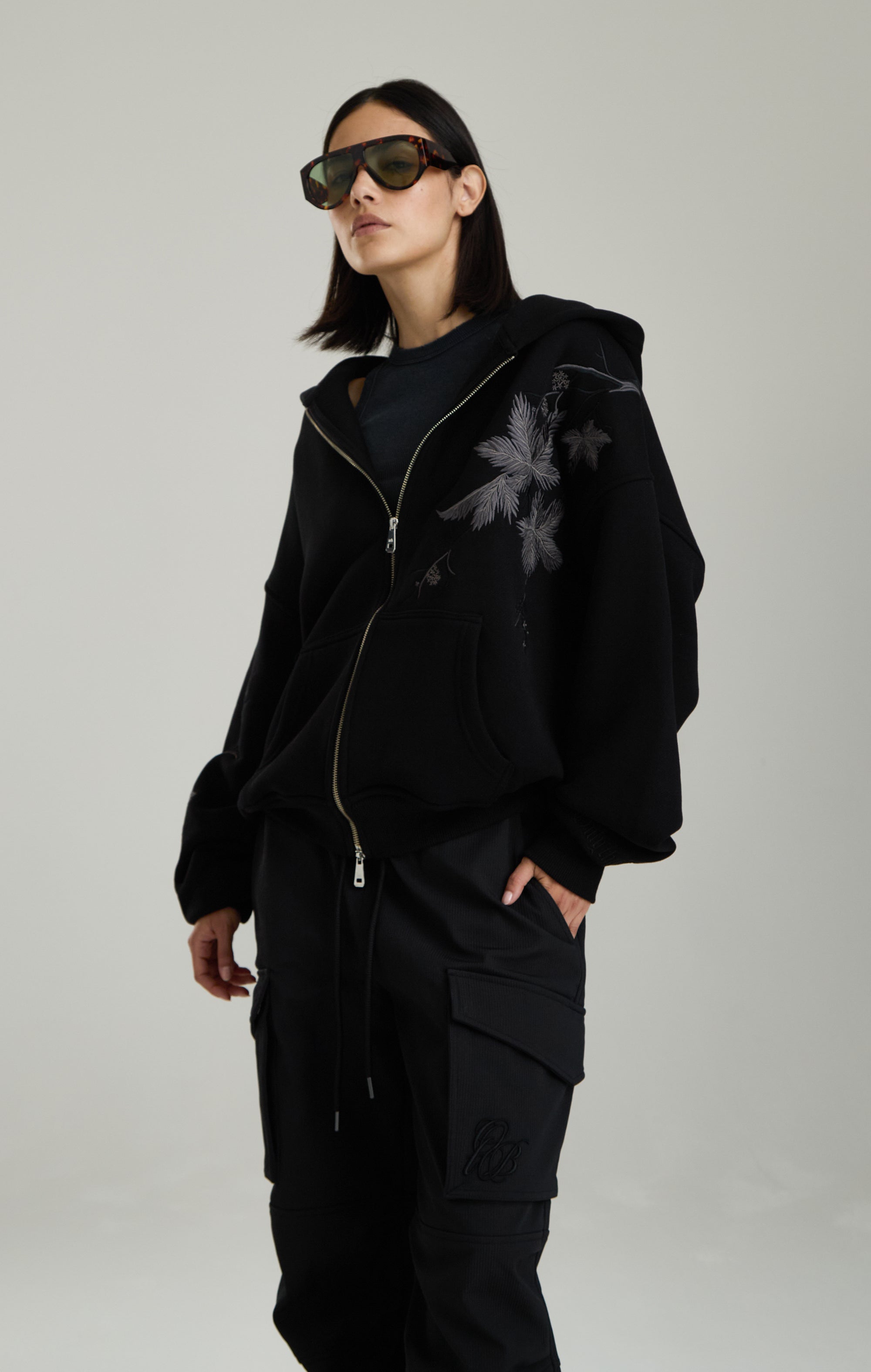 MIDNIGHT HAWTHORN ZIPPED HOODIE