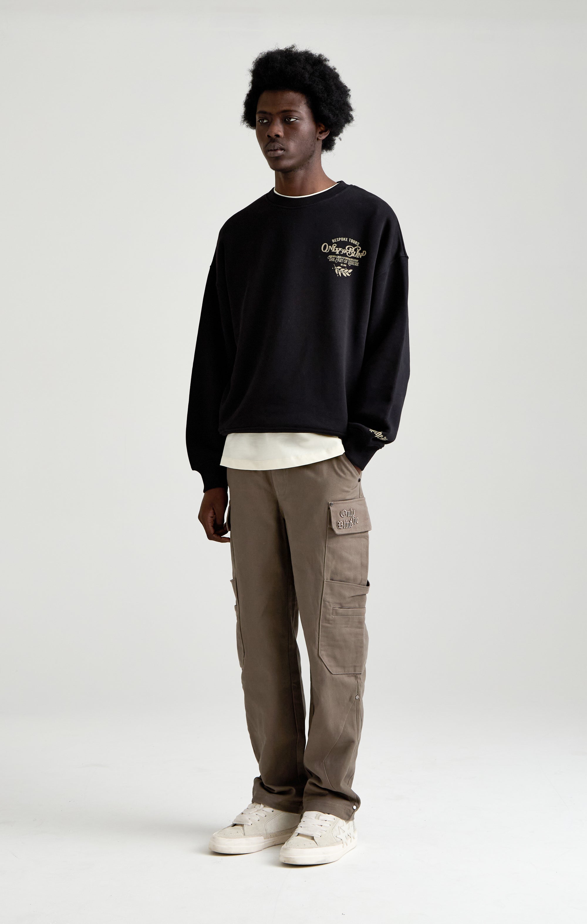 Maßgeschneiderte Tour Co. Sweatshirt