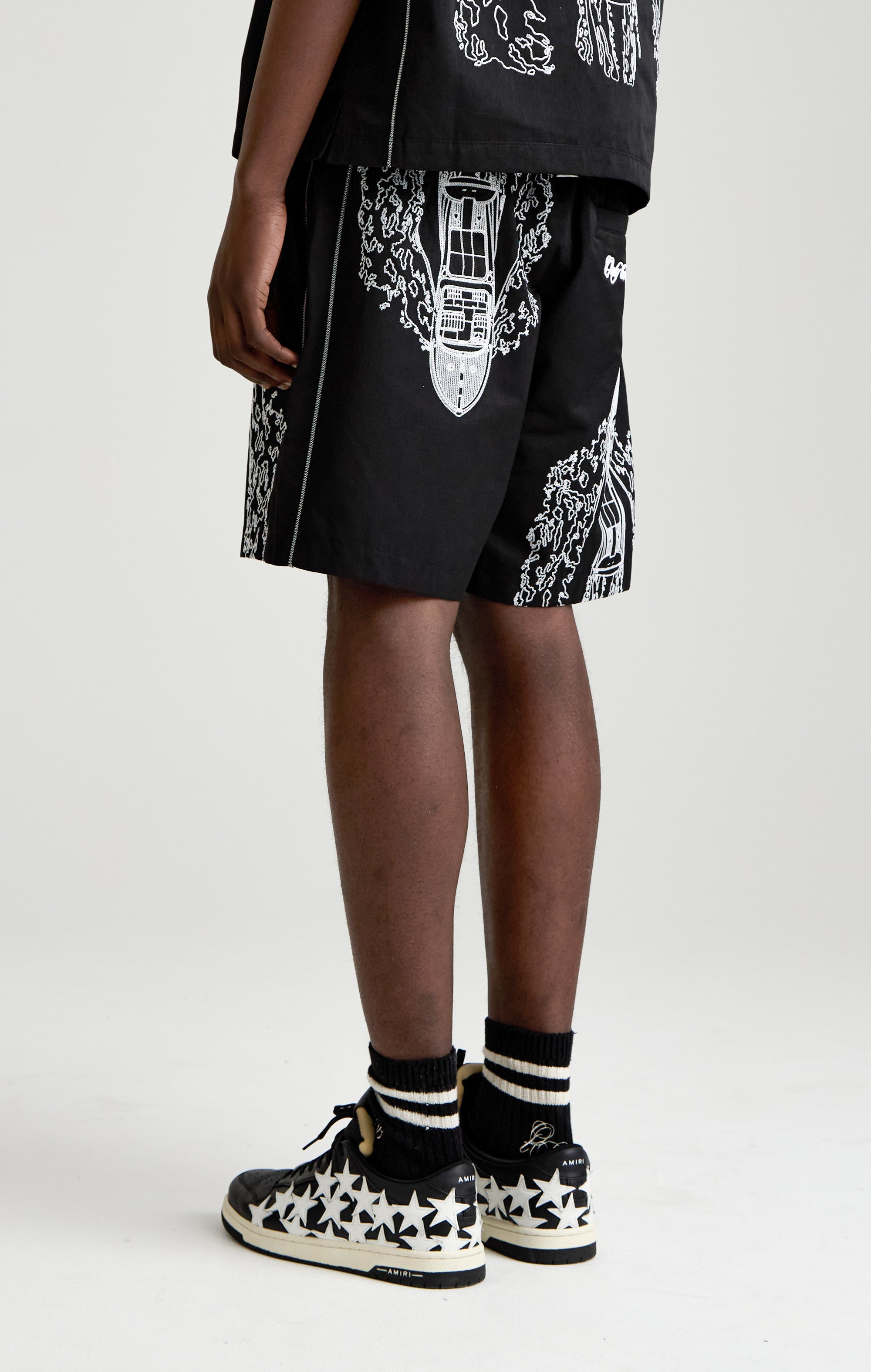 BLACK YACHT CLUB SHORT