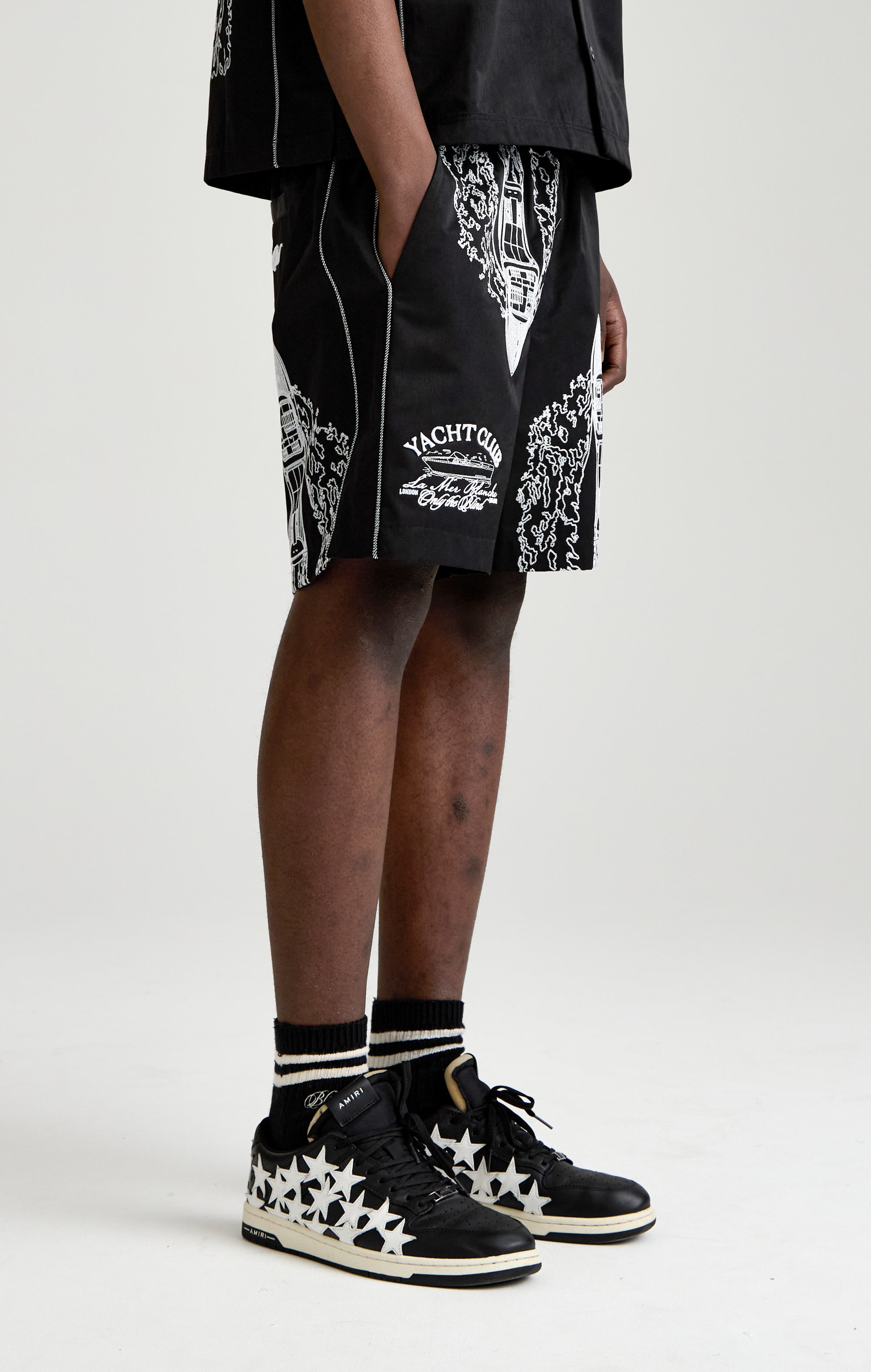 BLACK YACHT CLUB SHORT