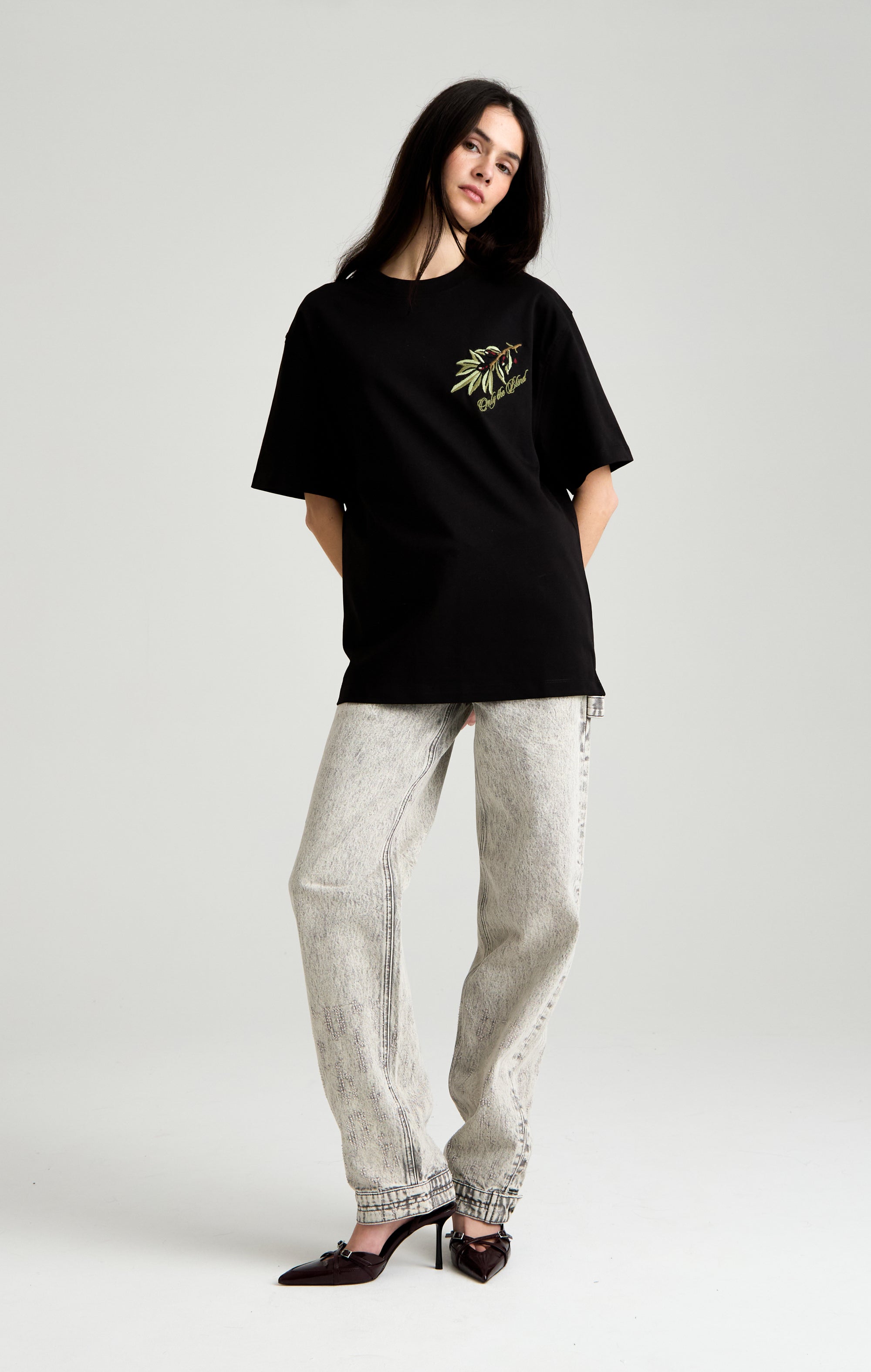 NOIR D'OLIVIER T-SHIRT