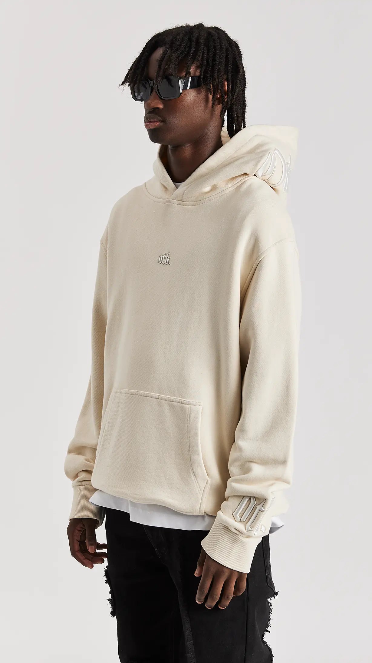 SAND STATEMENT HOODIE