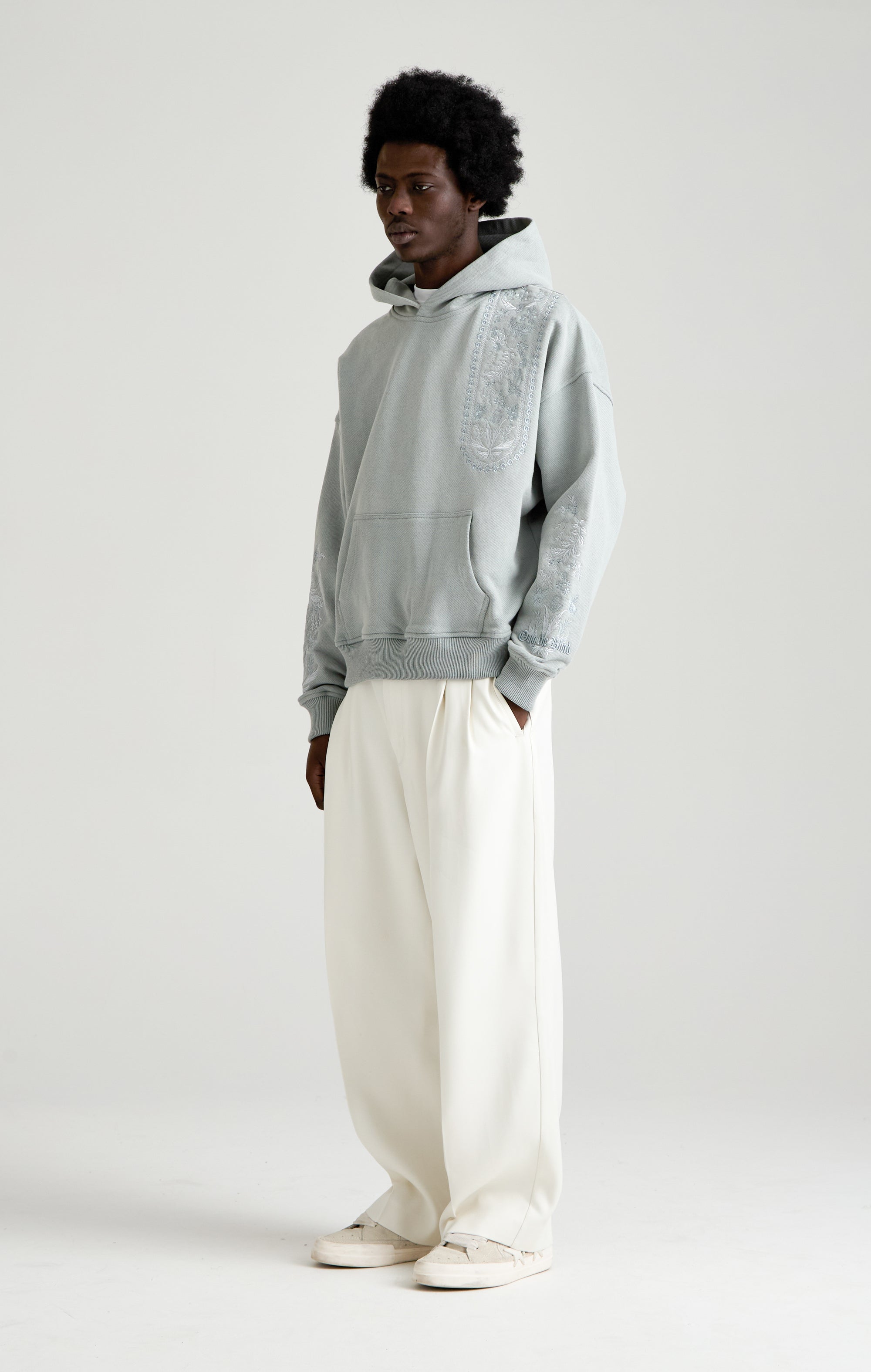 TAPESTRY IN GREY HOOD