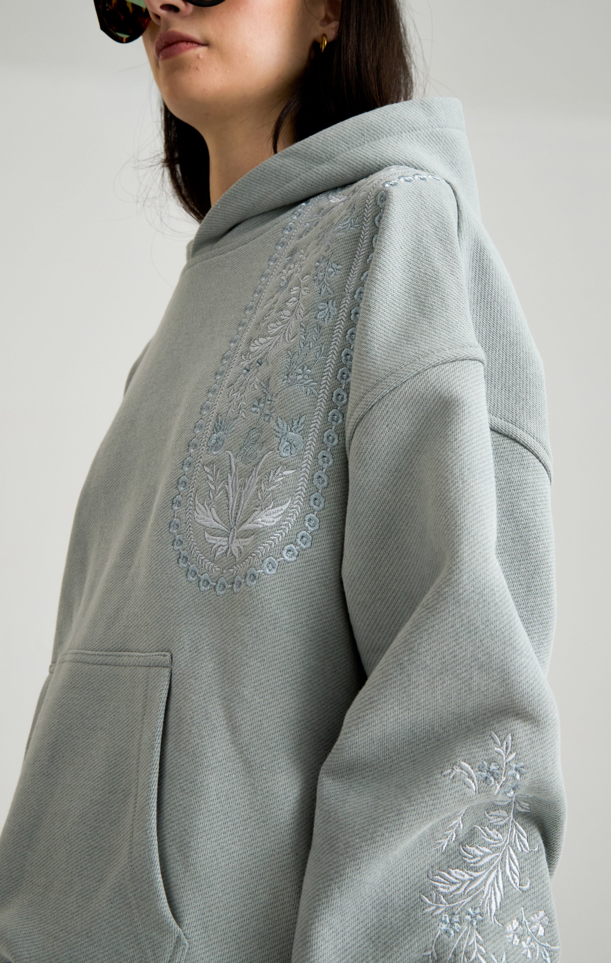 TAPESTRY IN GREY HOOD