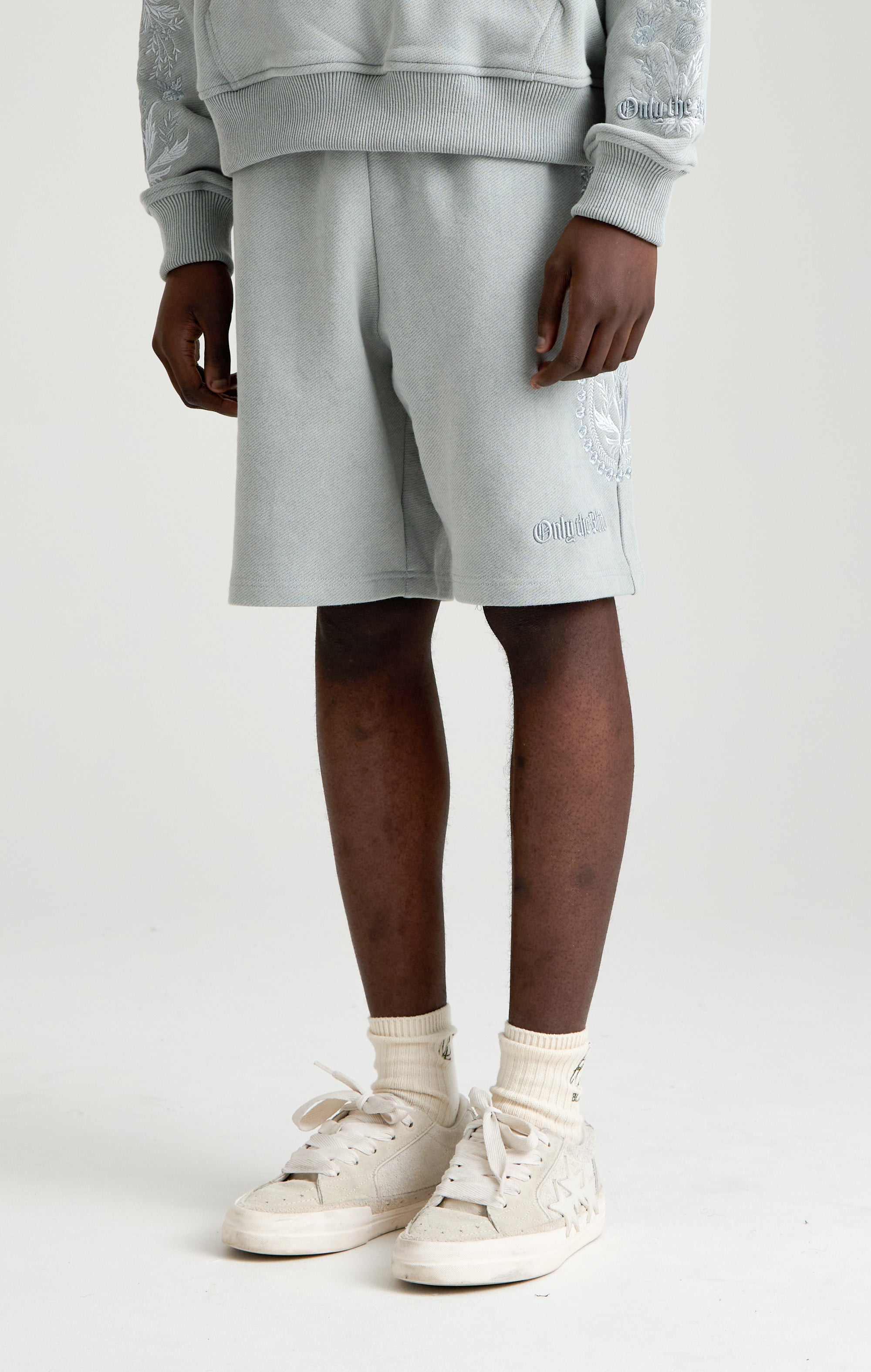 TAPESTRY IN GREY SHORT