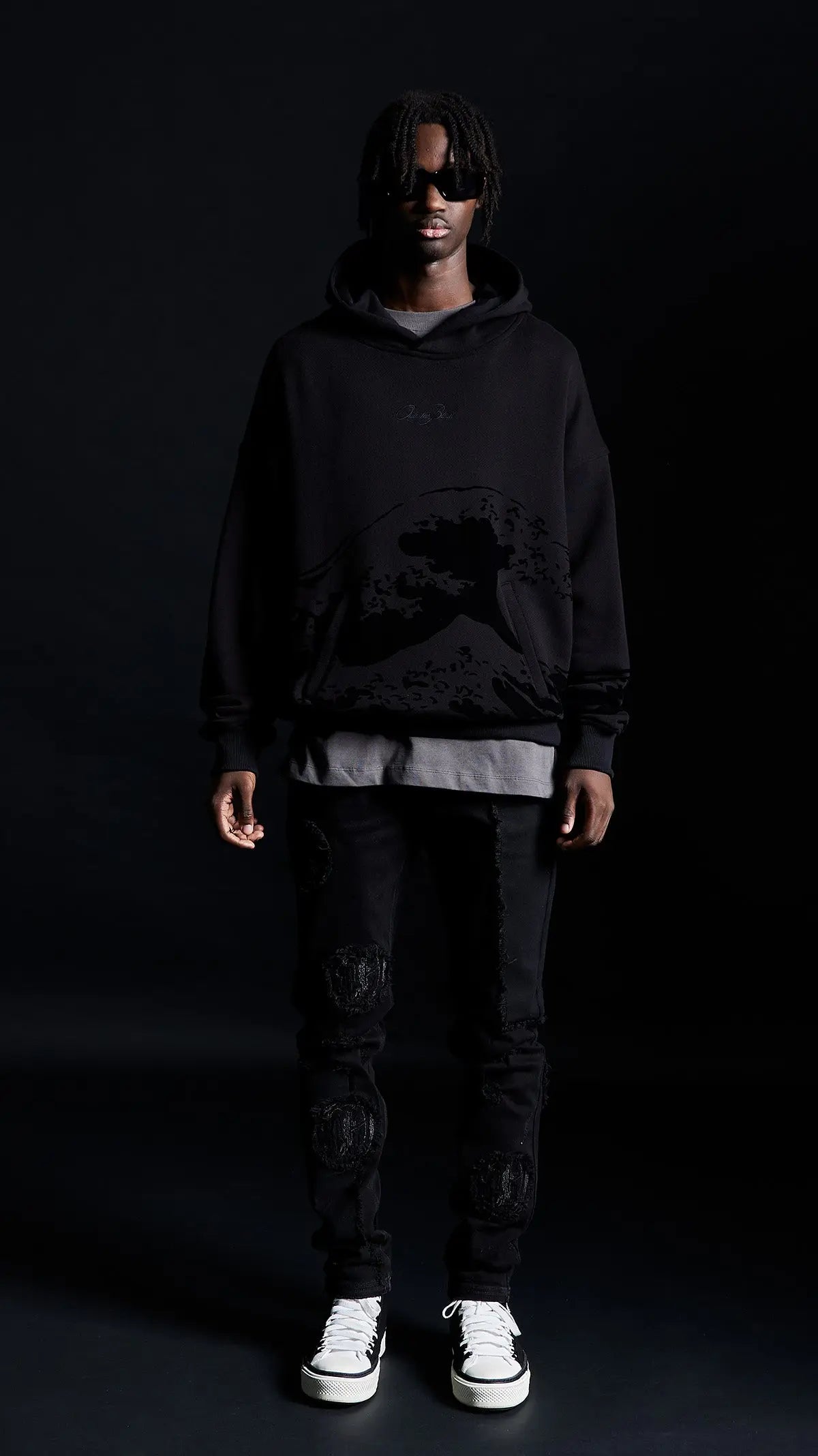 ONYX WAVE HOODIE