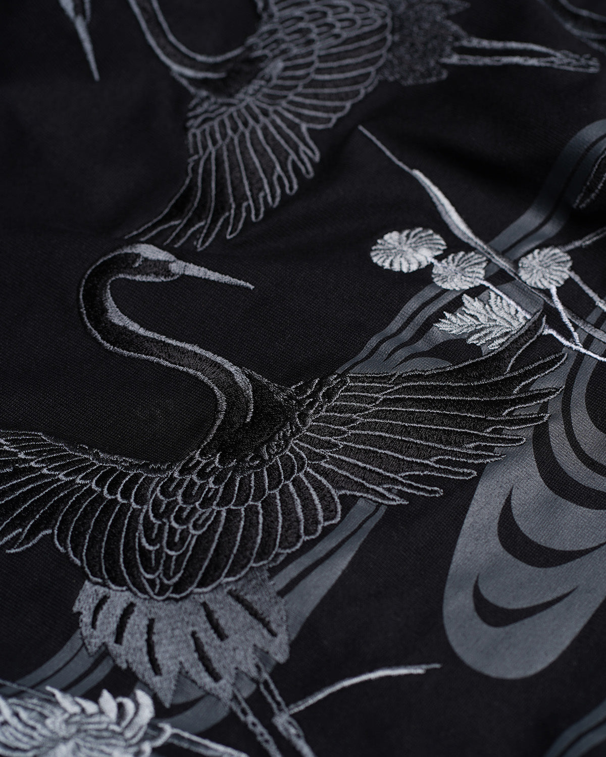 Dark Crane T-shirt - ONLY THE BLIND™