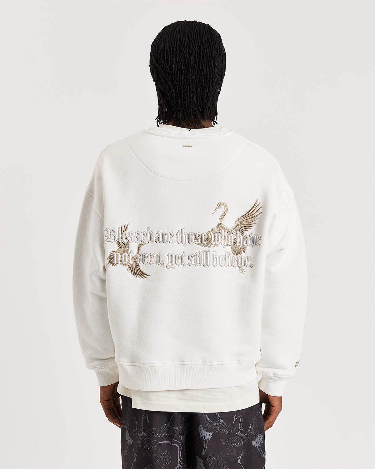 VINTAGE WHITE STATEMENT CREW SWEATSHIRT