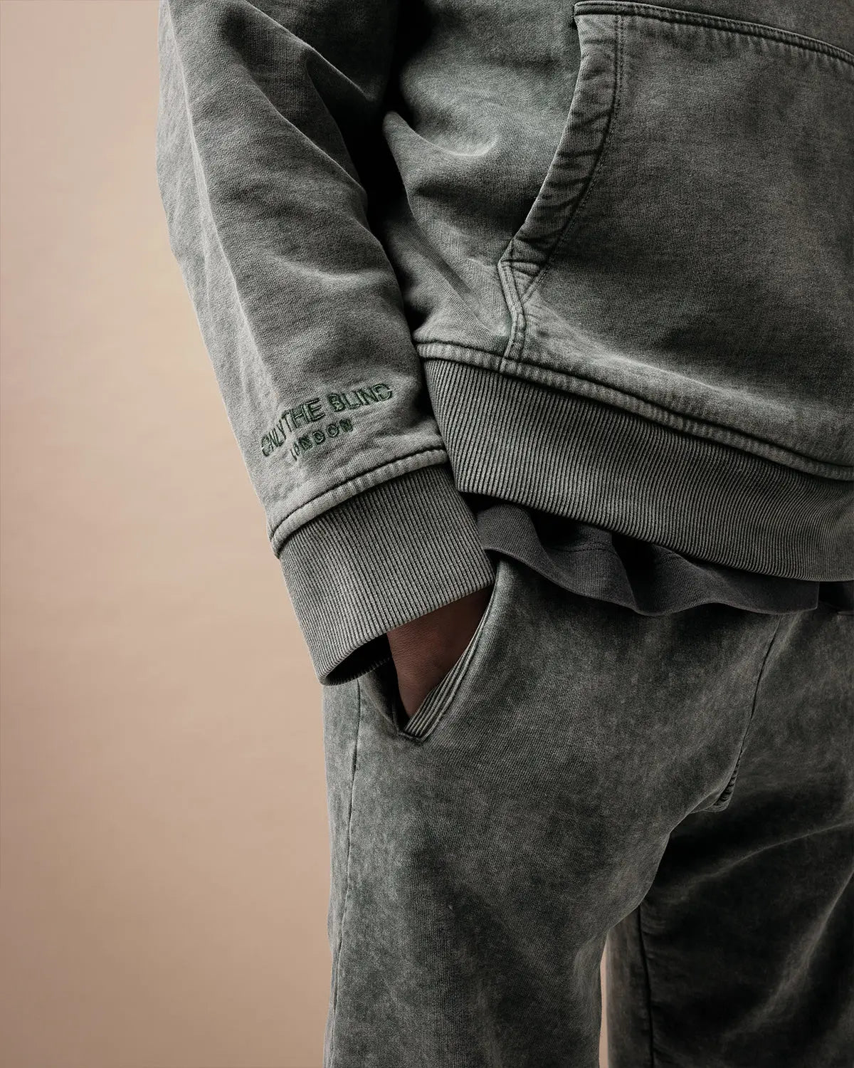 Olive Stonewash Essential Sweatpants - ONLY THE BLIND™